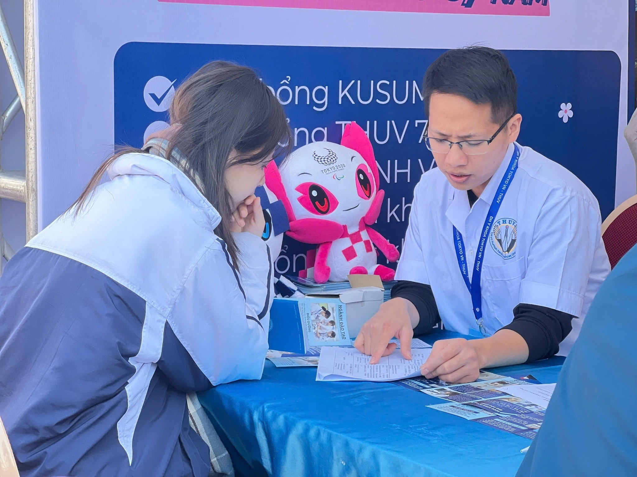Những ngành ở trường Y không xét điểm Hóa, Sinh